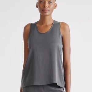 ✨ Quince washable SILK charcoal gray blouse tank top tee